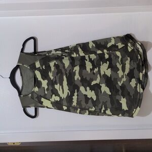 EUC Lululemon Sculpt Tank